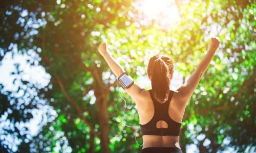 mode-de-vie-sain-ete-des-athletes-de-fitness_1150-966